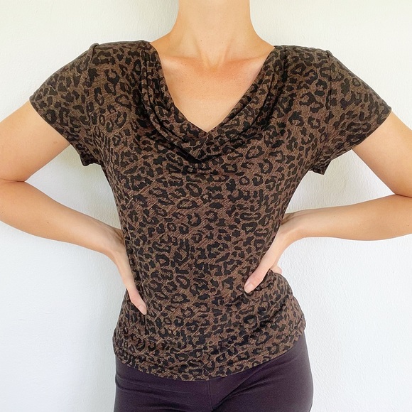 Briggs New York Tops - Briggs New York Petite leopard print cowl neck stretch blouse size medium